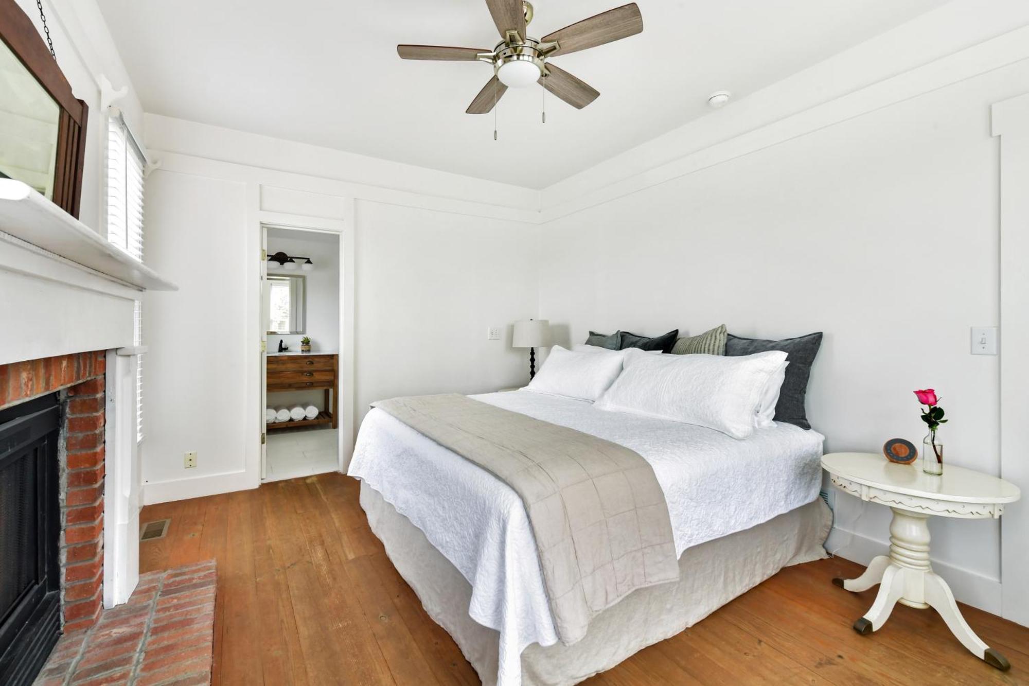 The Farmhouse Inn Buckhead Camera foto